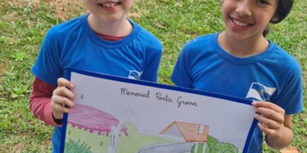 Após se familiarizarem com os locais da cidade, os alunos fizeram desenhos os representando