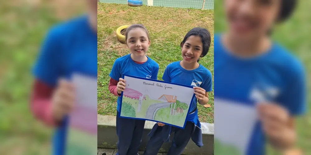 Após se familiarizarem com os locais da cidade, os alunos fizeram desenhos os representando