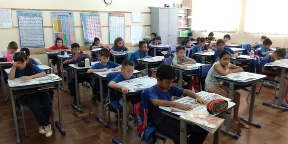 Através dos estudos com o Jornal da Manhã, os educandos escreveram suas próprias notícias