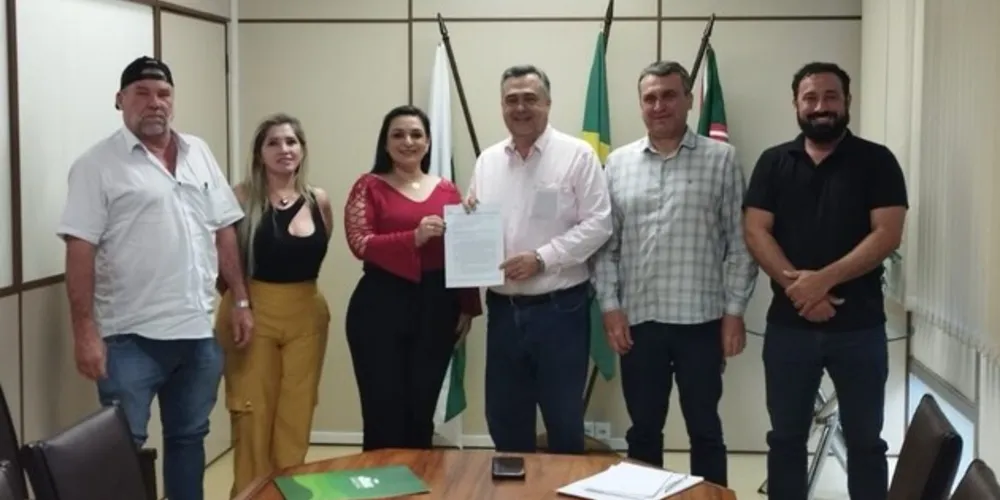 Beto Preto recebeu lista de demandas e confirmou presença na região ainda neste mês