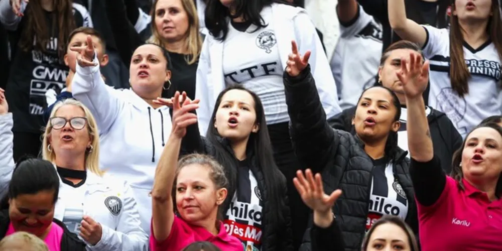 Nas últimas partidas, torcida feminina esteve presente no estádio
