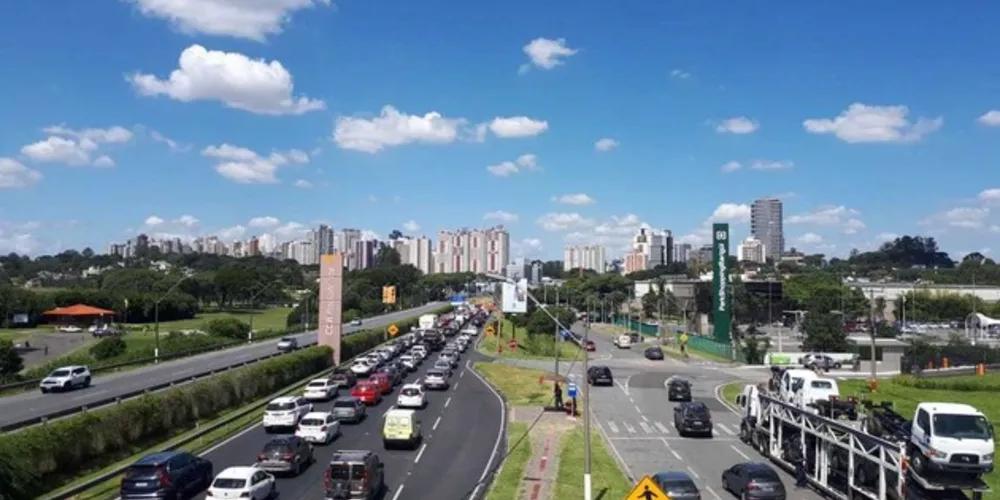 Acidente ocorreu próximo da chegada em Curitiba pelo Parque Barigui