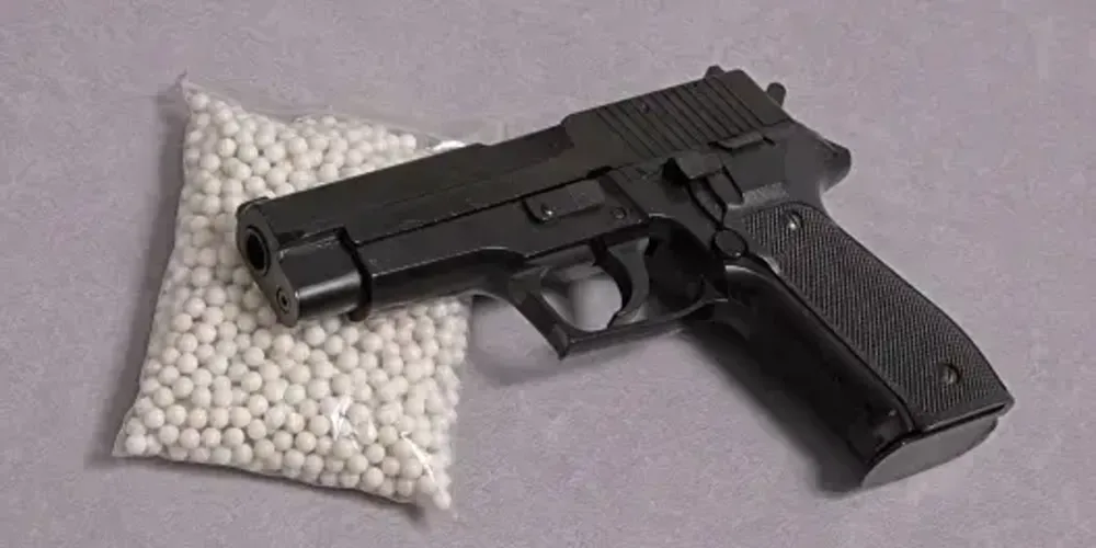 Namorado teria utilizado uma airsoft