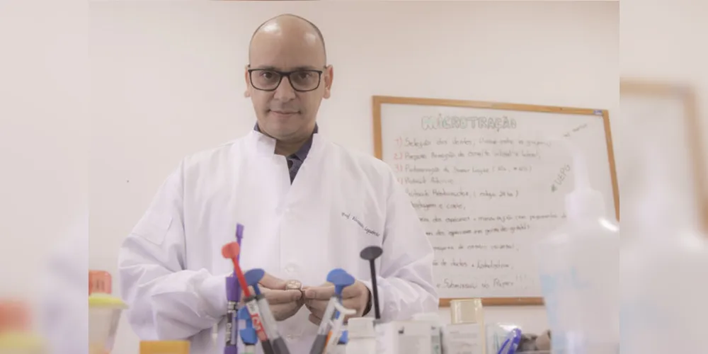 Alessandro Dourado Loguercio, está em 12º nas Ciências de Materiais