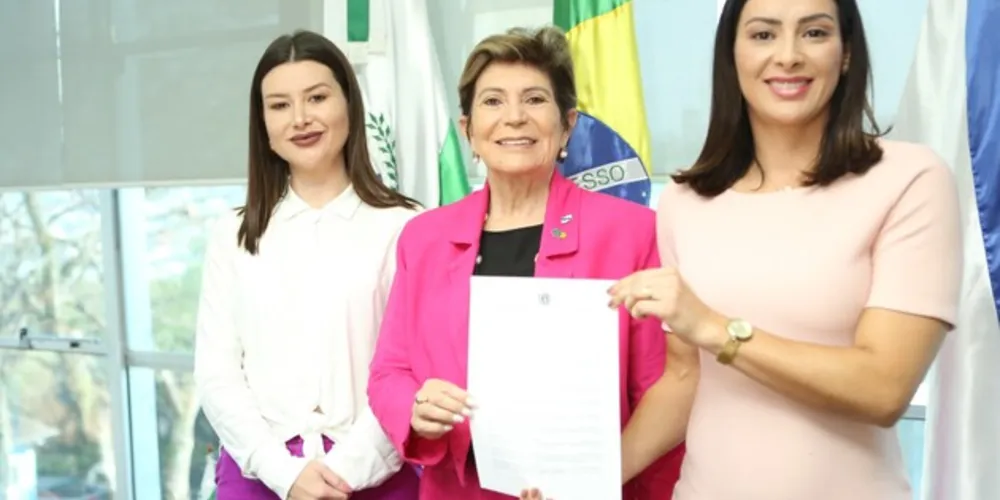 Reunião foi na manhã desta quinta no gabinete da prefeita