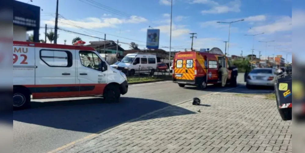 Idoso de 64 anos é socorrido com ferimento na cabeça após cair de caminhão durante trabalho no Xaxim.