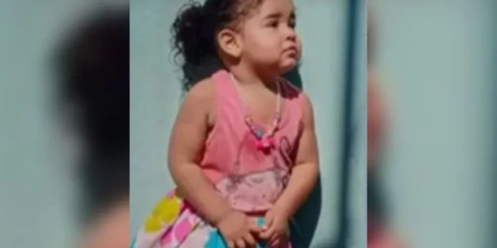 Uma menina de três anos foi baleada dentro do carro da família no Arco Metropolitano, em Seropédica, na Baixada Fluminense (RJ)