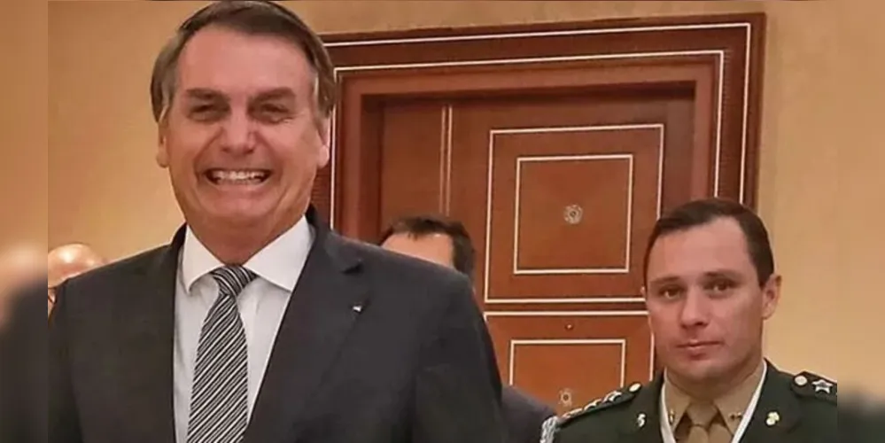 Ex-presidente Jair Bolsonaro com o delator tenente-coronel Mauro Cid