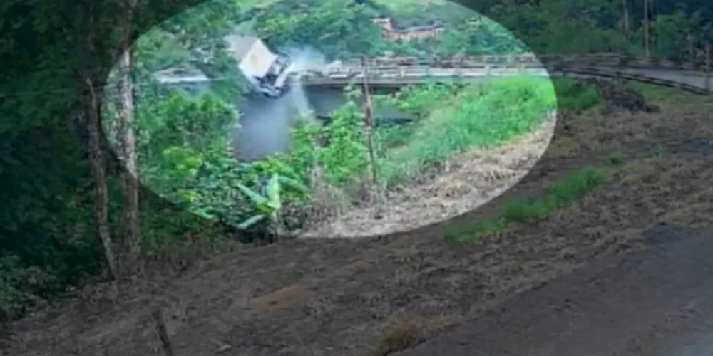 Acidente aconteceu na manhã desta quarta-feira