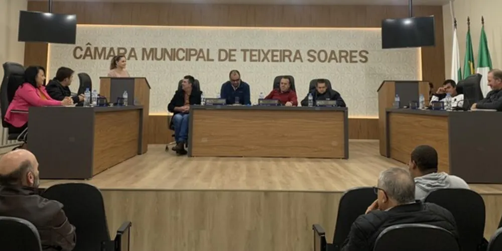 Câmara de Vereadores realizou  a primeira sessão ordinária no novo prédio