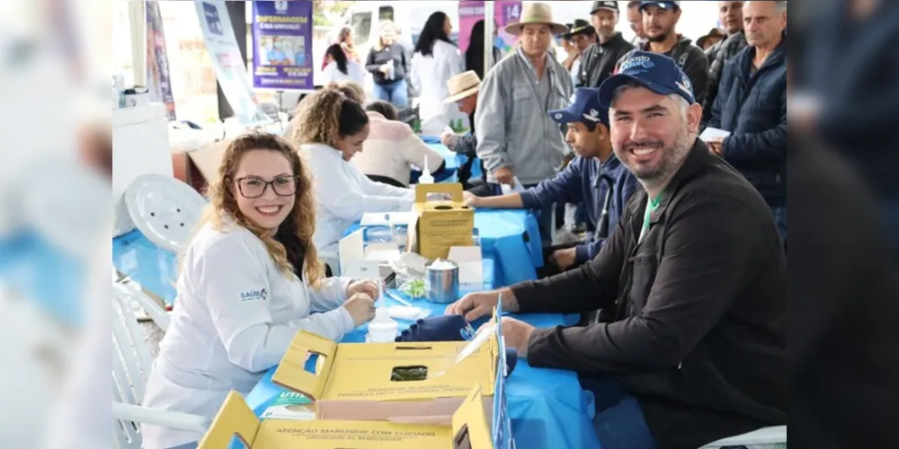 No último sábado (14), as secretarias de saúde e esportes promoveram o 1° Festival Esportivo Agosto Azul, em Cândido de Abreu