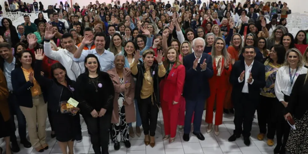 Caravana Paraná Unido Pelas Mulheres contou com grande adesão em todo o Estado