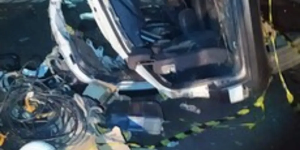 capotamento aconteceu na madrugada de domingo (17), em Castro