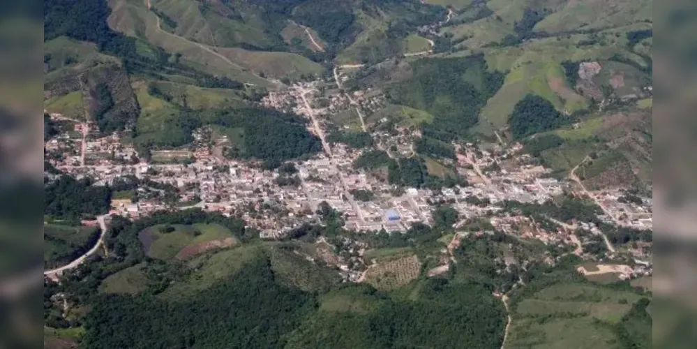 Destino da viagem era a cidade de Cerro Azul, no Vale do Ribeira