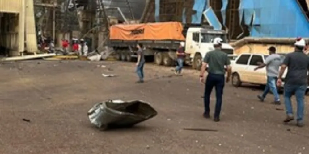 Colaboradores da cooperativa evacuaram prédios vizinhos com risco de nova explosão