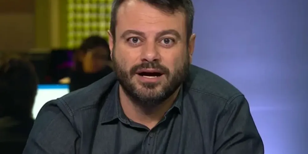 Eric critica a escalação do Flamengo, durante o intervalo da decisão