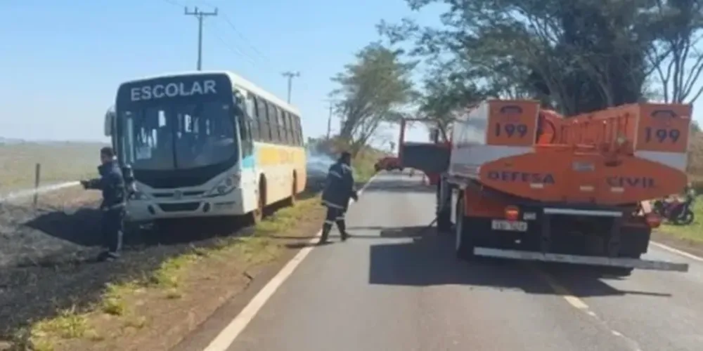 Apesar do grande susto, nenhum dos passageiros e nem o motorista ficaram feridos