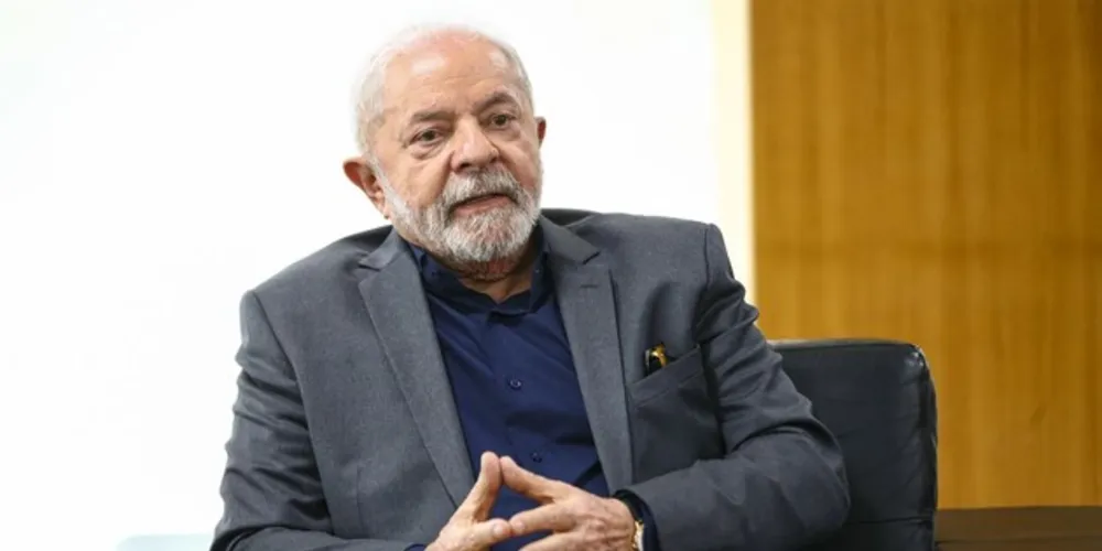 Lula fez uma postagem em rede social nesta quinta, lamentando as mortes