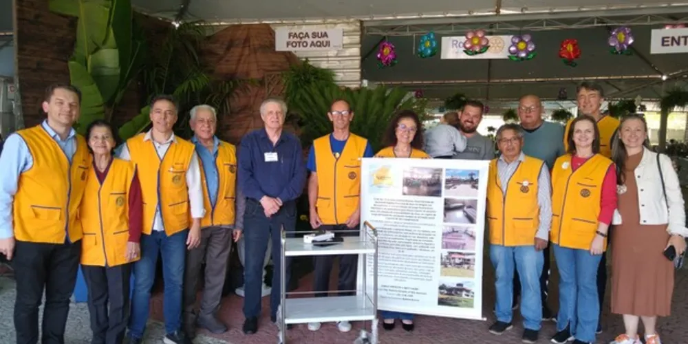 A Expo&Flor entregou às entidades inscritas os três primeiros projetos contemplados com os valores arrecadados com a venda das flores, orquídeas e plantas