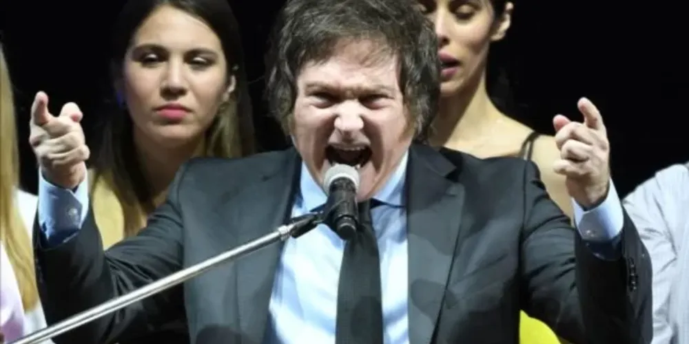 Milei recebeu 30% dos votos (92% das urnas totalizadas)