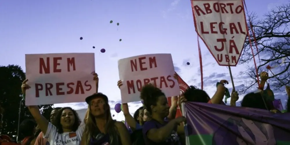 Nesta quinta-feira (28) é celebrado o Dia de Luta pela Descriminalização e Legalização do Aborto na América Latina e Caribe