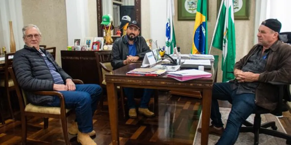 Uma reunião entre o prefeito Artur Butina; o secretário de Desenvolvimento, Indústria, Comércio e Trabalho, Adriano Sleutjes; e o assessor da subprefeitura de Caetano Mendes, Adriano Lopes; definiu os últimos detalhes.