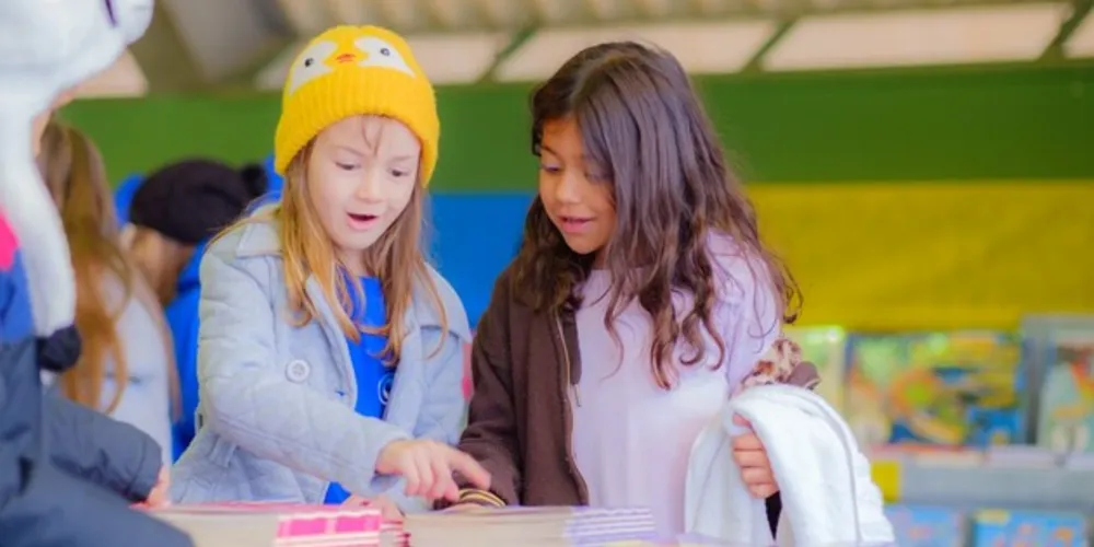 O Caic UEPG  encerrou as atividades da sua Feira do Livro com apresentação especial dos alunos para as suas famílias
