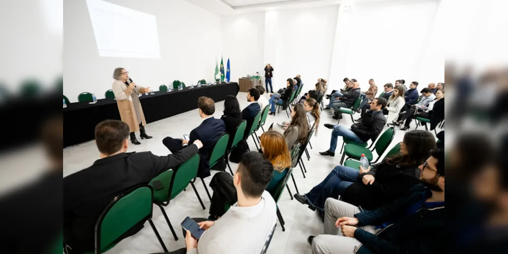 Lideranças discutiram o tema na Acipg.