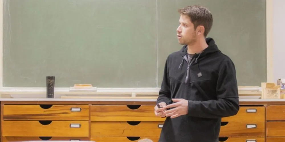 As vagas são para os Departamentos de Geociências; Medicina; Artes; e Direito das Relações Sociais