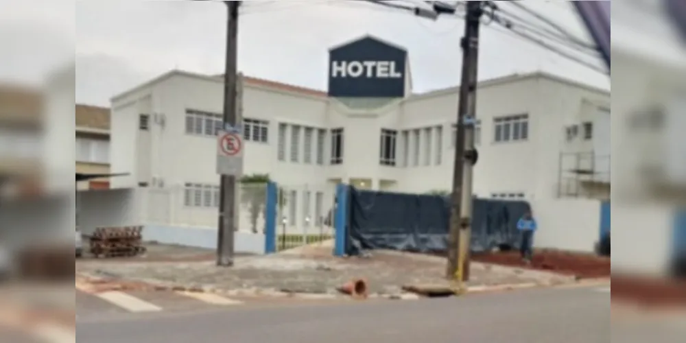 Imóvel já está com uma placa de 'Hotel'