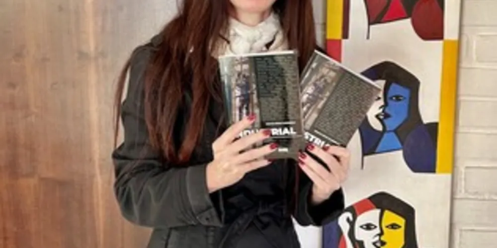 Renata tem 17 livros publicados