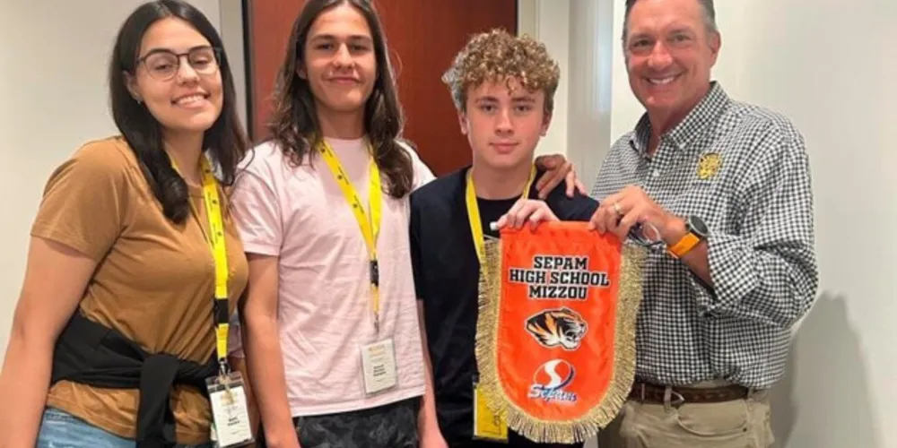Os alunos participantes têm de 15 a 17 anos e cursam o programa de High School da Mizzou