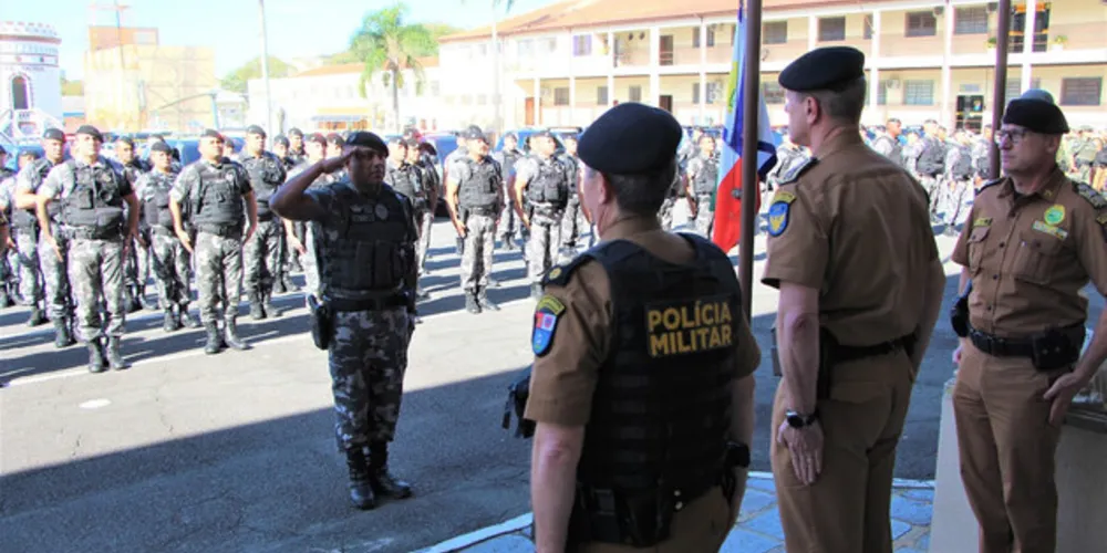 Equipes de Comandos Regionais e Batalhões da PM participam da operação que envolve viaturas, motos, módulos móveis e até aeronaves