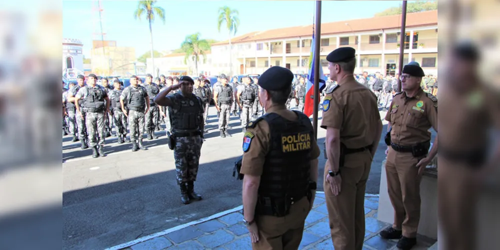 Equipes de Comandos Regionais e Batalhões da PM participam da operação que envolve viaturas, motos, módulos móveis e até aeronaves