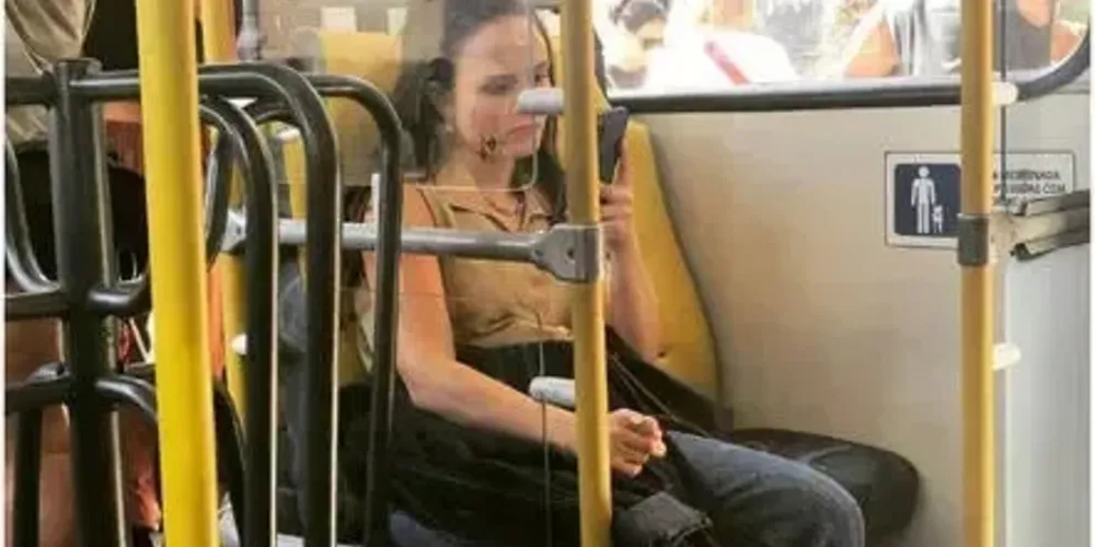 “A coitada perdeu tudo mesmo”, disse um internauta após ver a imagem