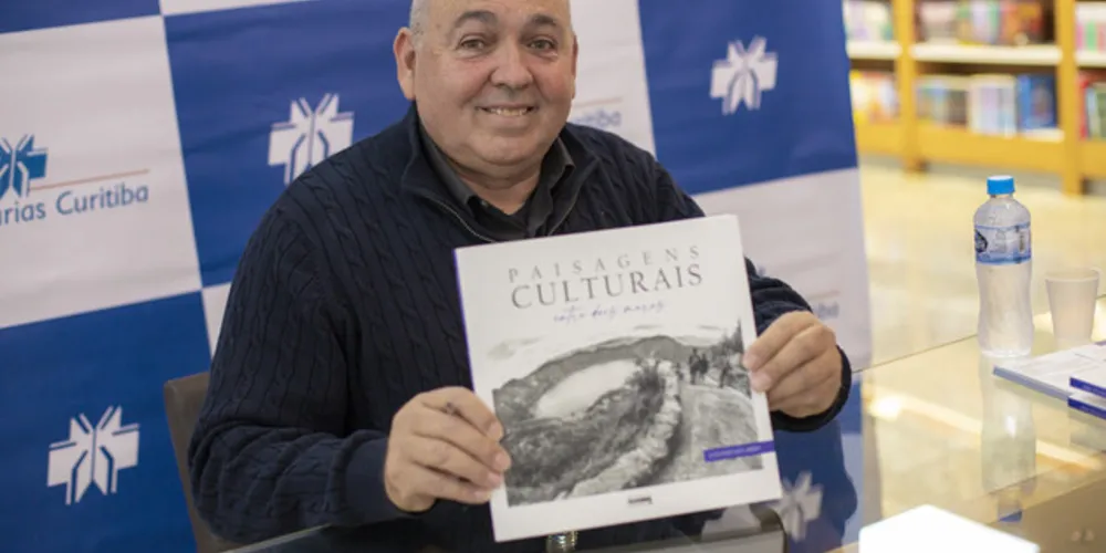 Antonio Liccardo lança neste sábado, 26 de agosto, o livro “Paisagens culturais entre dois mares”,