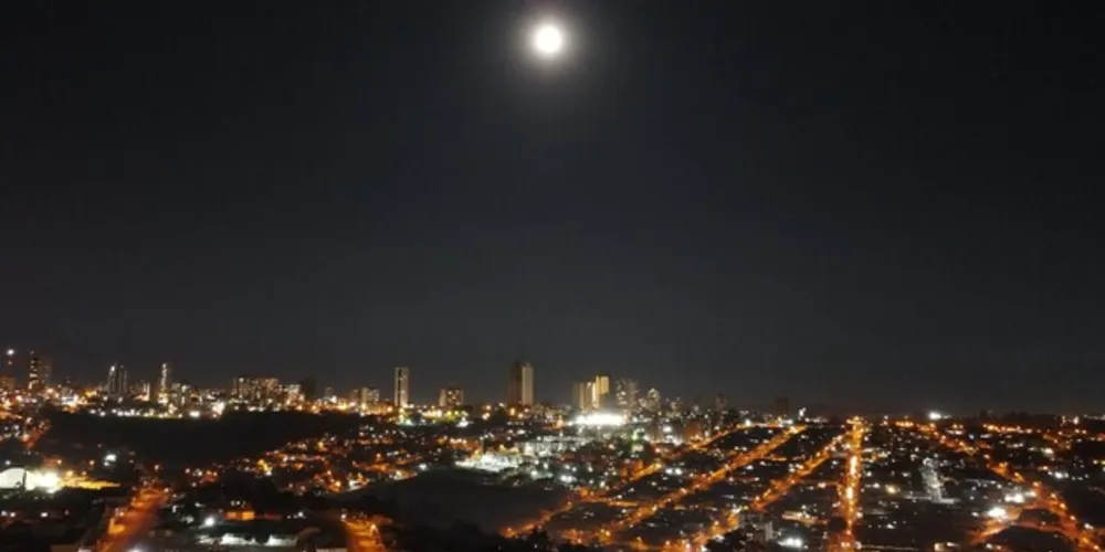 No ano do bicentenário, POnta Grossa é contemplada pela beleza da superlua