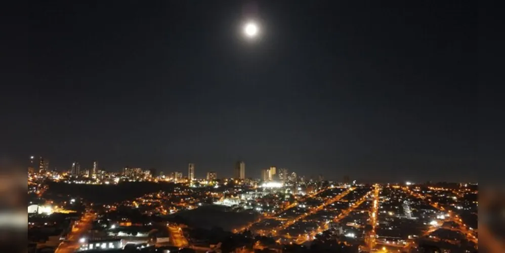 No ano do bicentenário, POnta Grossa é contemplada pela beleza da superlua