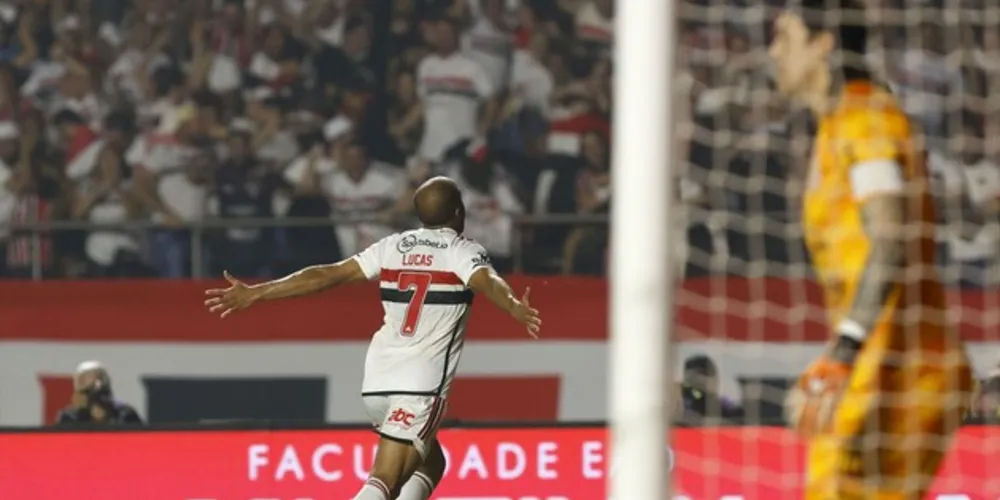 O São Paulo contou com o brilho de Lucas Moura para desequilibrar a partida