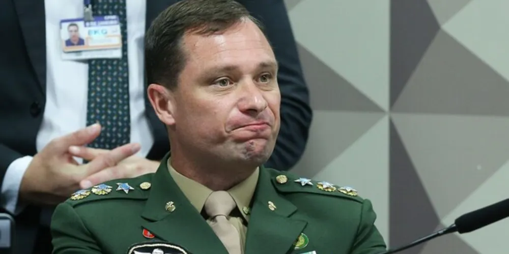 Ex-ajudante de ordens já prestou depoimento na CPMI, mas ficou em silêncio