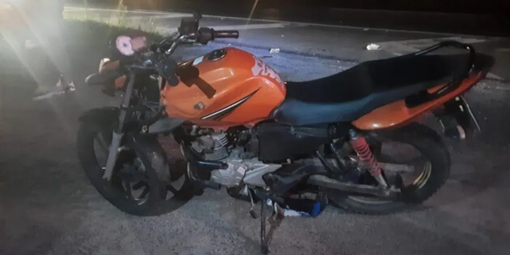 Acidente aconteceu na madrugada desta segunda-feira (04), em Castro