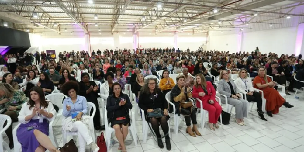 O evento ocorreu nesta sexta-feira (04) no  Centro de Convenções do Shopping Palladium