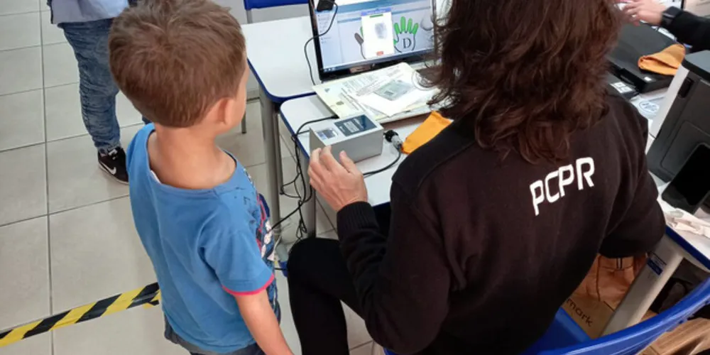 PCPR na Comunidade oferece serviços de polícia judiciária em escolas de Ponta Grossa