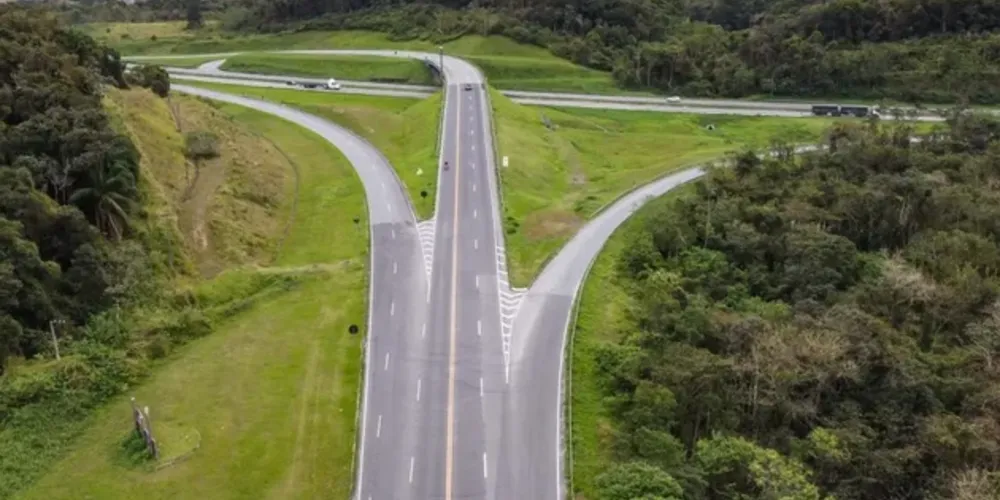 Ligação da BR-277 entre Curitiba e o litoral do PR