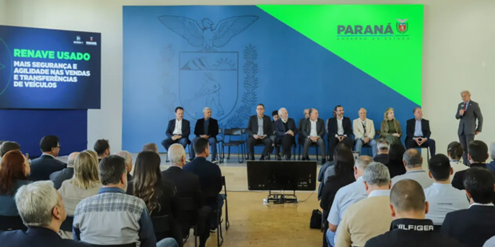 Com a presença de Darci Piana, governador em exercício, o Detran Paraná lançou, no Palácio Iguaçu, o programa Renave Usado