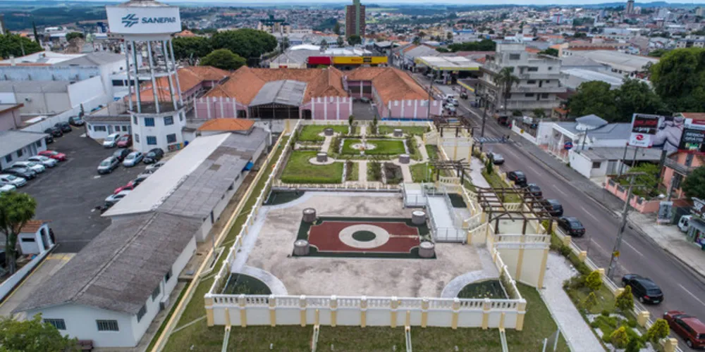 A Sanepar orienta a população a fazer uso econômico da água tratada, priorizando higiene e alimentação, evitando desperdícios