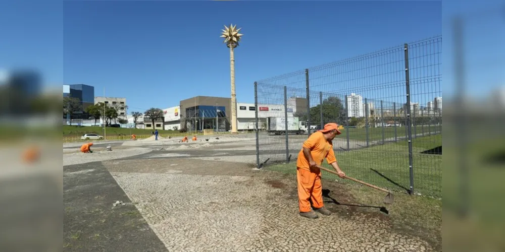 Nesta primeira parte, os trabalhos estão concentrados na área do elemento Rosa dos Ventos