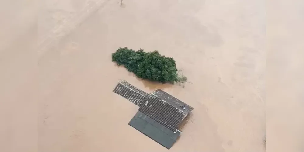 A Defesa Civil computava cerca de 5 mil pessoas desalojadas no Rio Grande do Sul