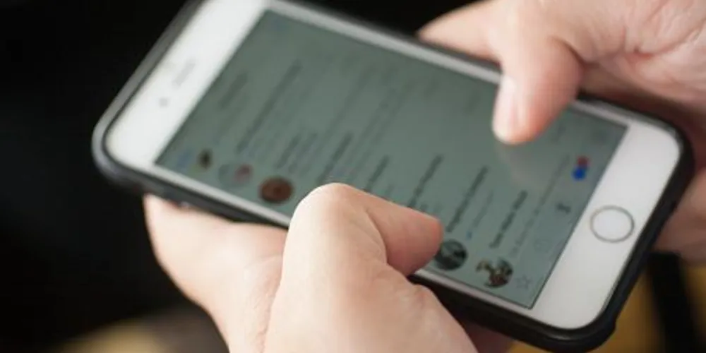 O modo de envio de vídeos em qualidade alta é o mesmo das fotos