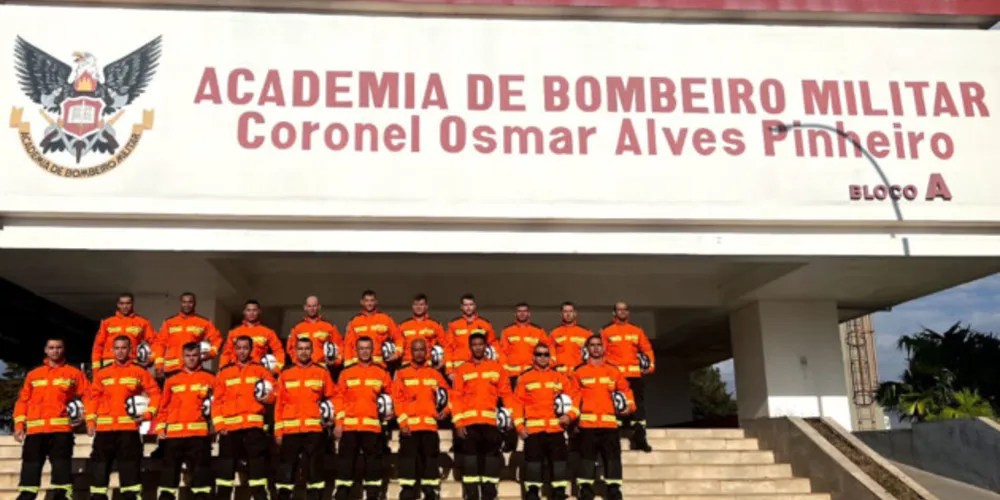 Oficiais de todo o Brasil se reuniram em Brasília para o embarque ao Canadá